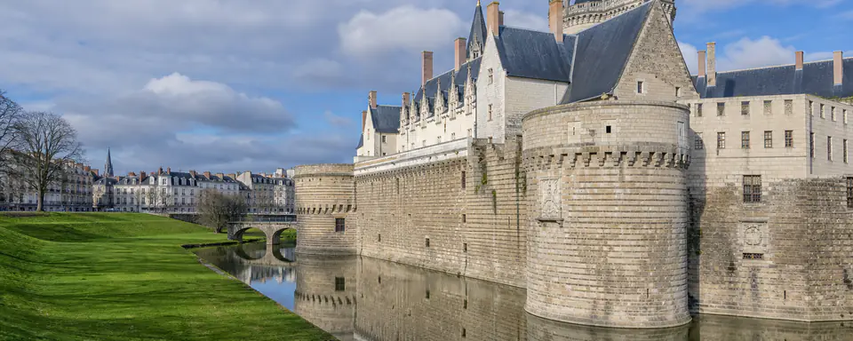 Illustrated panoramic view representing Nantes, France, in natural weather light